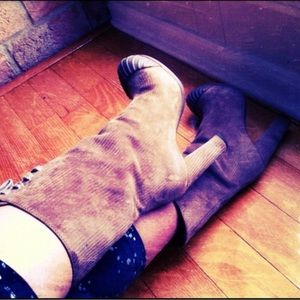 FENDI Cammello Beige Suede Boots